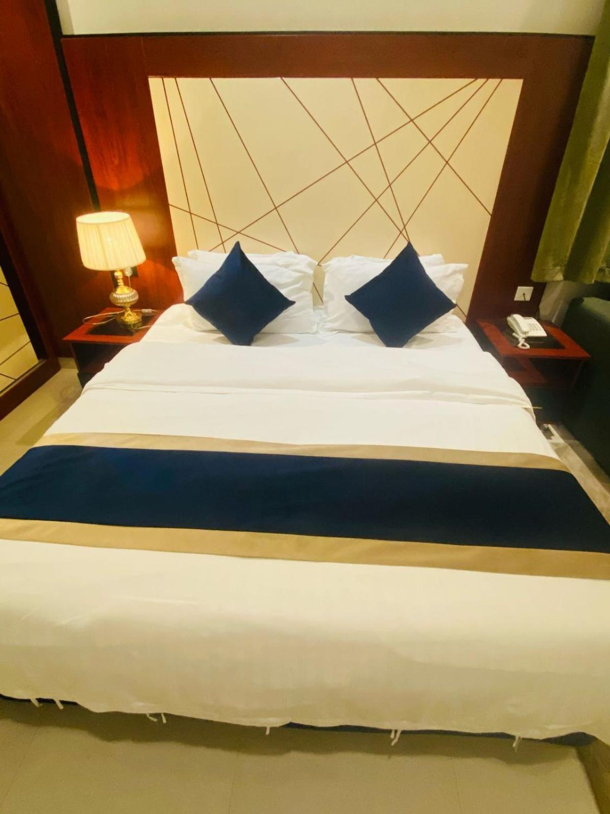 Al Joon Hotel Riyadh Exterior photo